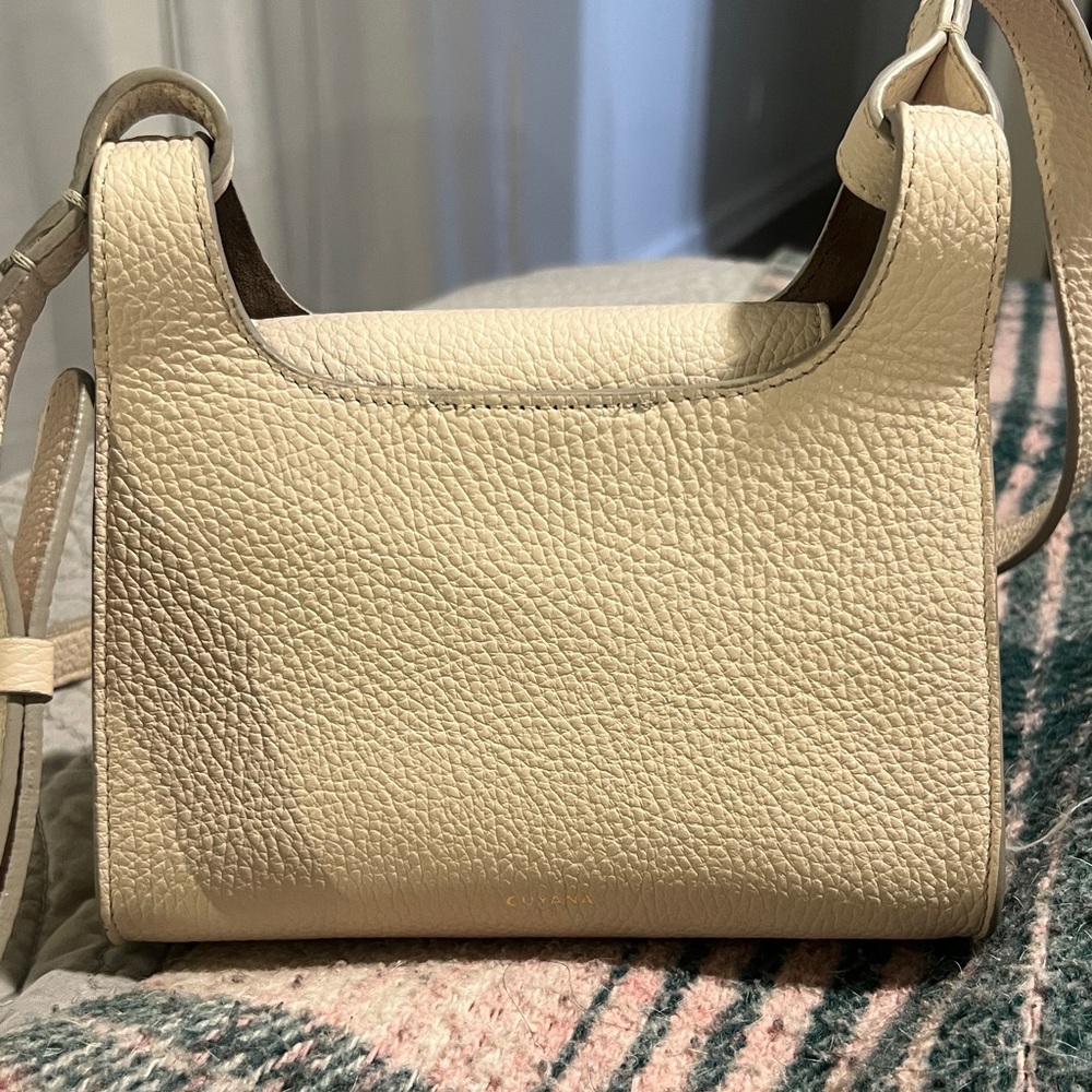 ✨ Cuyana Mini Double Loop Crossbody Bag ✨